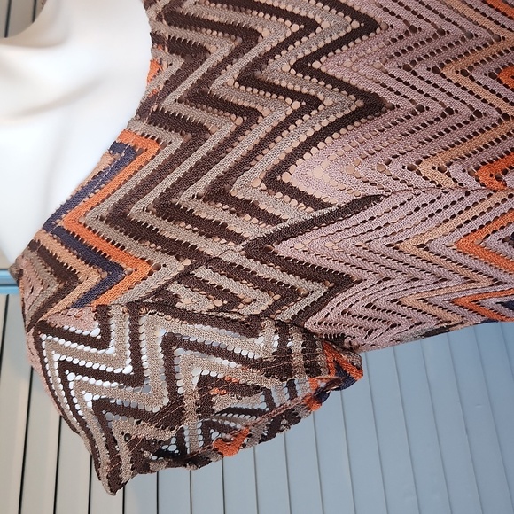 Roz & Ali Women’s Chevron Multi Color Midi Dress - Picture 6 of 12